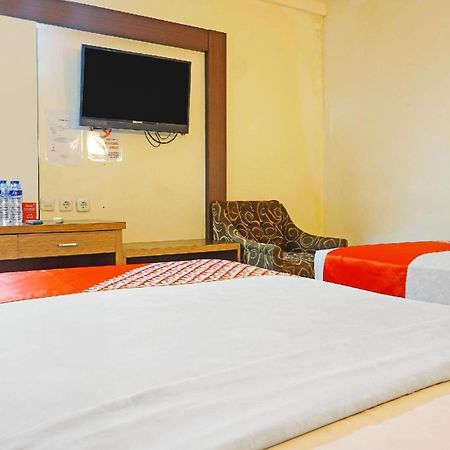 Collection O Losari Near Pantai Losari Formerly Hotel Grand Populer Makasar Zewnętrze zdjęcie