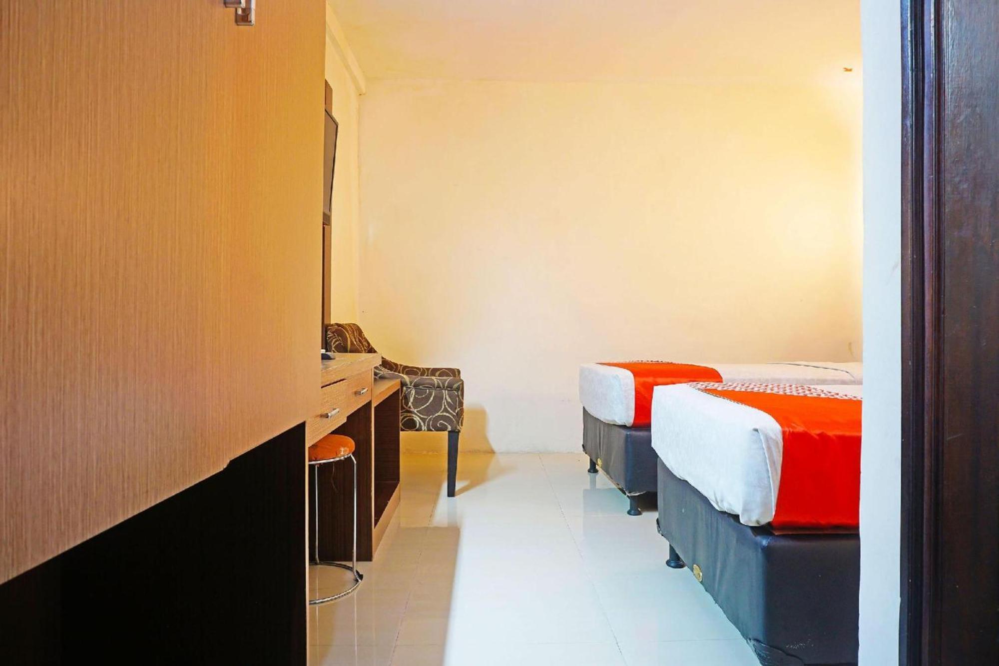 Collection O Losari Near Pantai Losari Formerly Hotel Grand Populer Makasar Zewnętrze zdjęcie